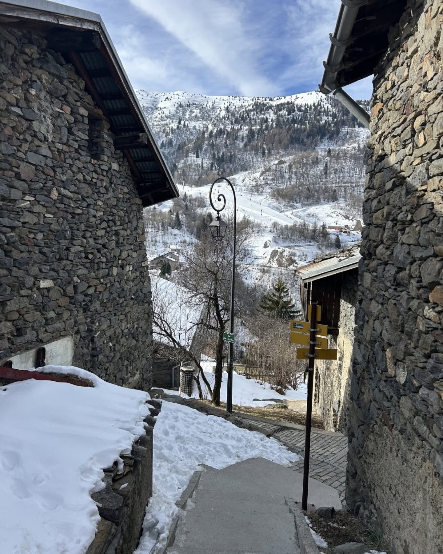 Le chalet en hiver